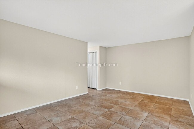 Building Photo - 1920 S Alpine St