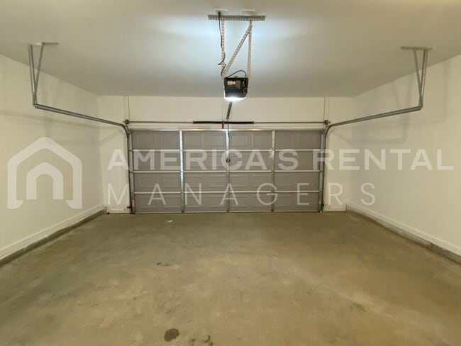 Building Photo - 70 Co Rd 1701