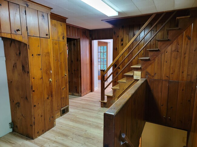 Building Photo - 73 Huntington Hills Ctr