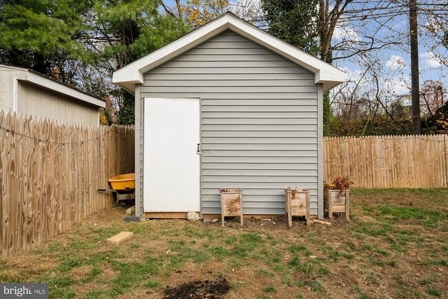 Building Photo - 3308 Estelle Terrace