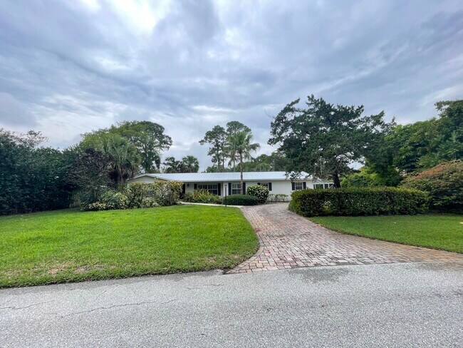 Primary Photo - 2874 NE Rosetree Dr