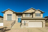 Building Photo - 996 W Fox Holw Dr