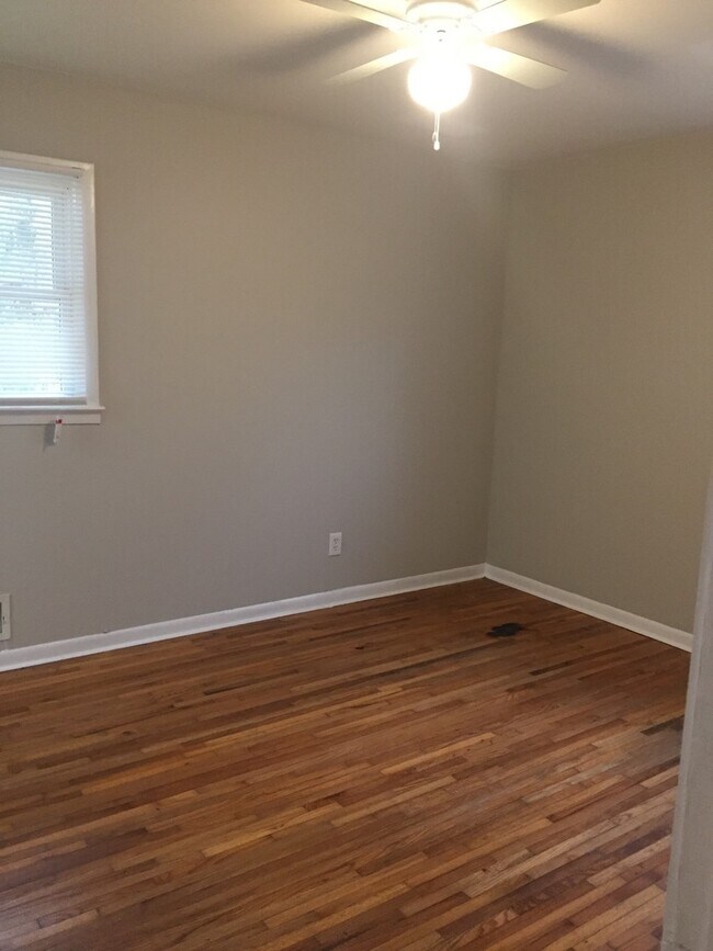 Building Photo - Don’t Miss Out! Look, Lease, and Live Specials EXTENDED to January 31st!