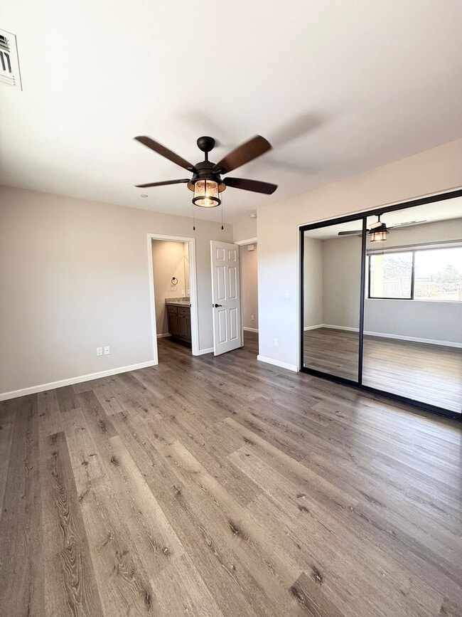 Building Photo - **COMING SOON ** 3 Bed 2 Bath Home