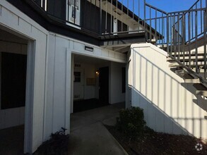 Building Photo - 3182
