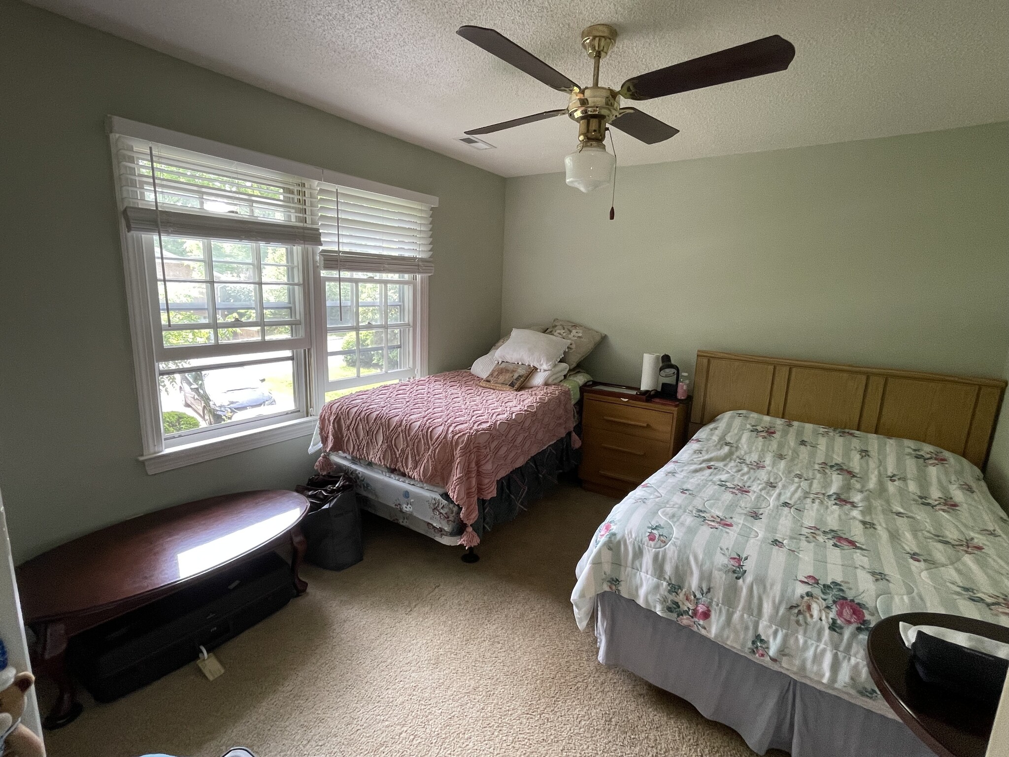 room 2 - 725 Purdue St