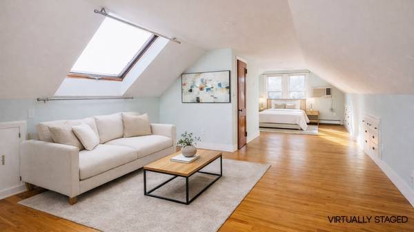 Building Photo - 62 Edgecliff Rd