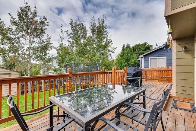 Building Photo - 5530 E 130th Dr