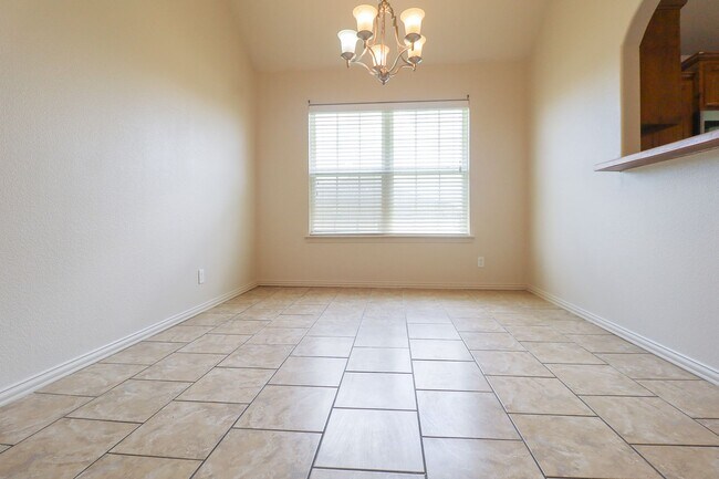 Building Photo - 3 Bed 2 Bath Home in Collinsville *Price D...