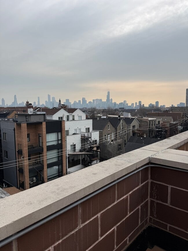 Building Photo - 1457 N Ashland Ave