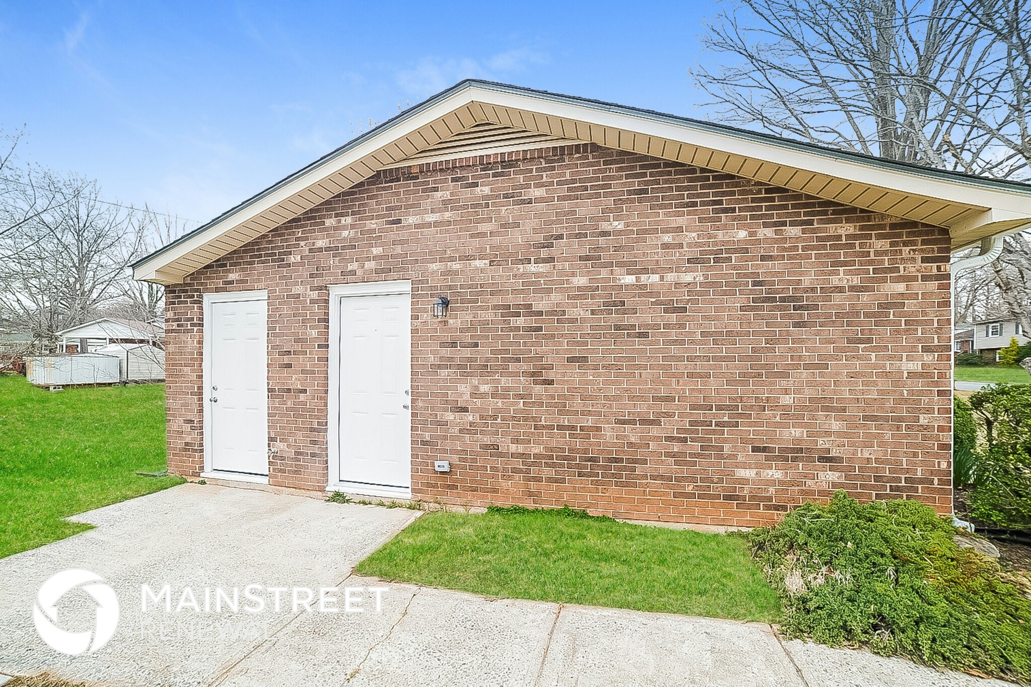 Building Photo - 470 Creekway Dr