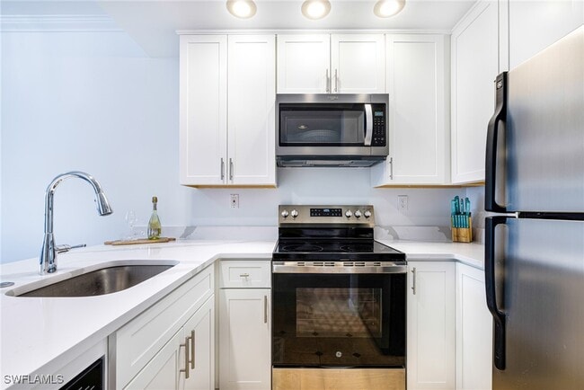 Building Photo - 3320 Olympic Dr