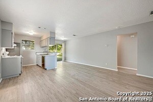 Building Photo - 2105 Darwin Dr