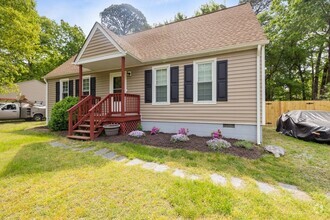 Building Photo - Beautiful 4 Bedroom Home in Chester Availa...