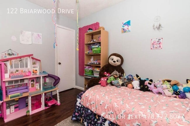 Building Photo - 122 Briarwood Dr