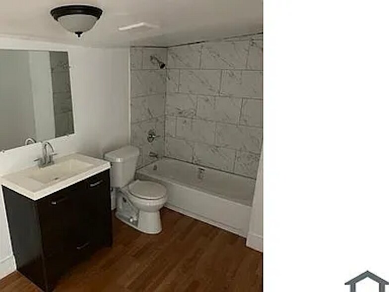 Building Photo - 1233 San Antonio Ave