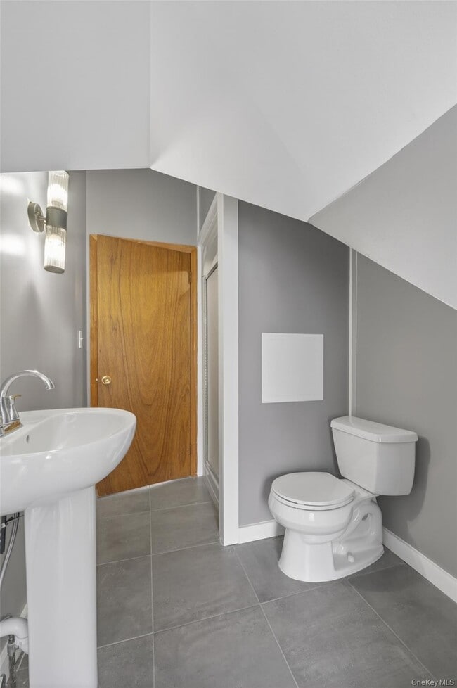 Building Photo - 408 Bull Mill Rd