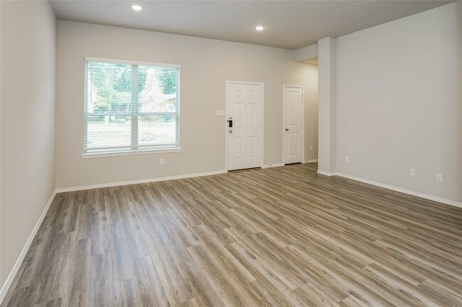 Building Photo - 603 Cherokee Dr