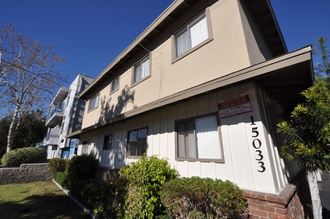 Primary Photo - 15033 Burbank Blvd