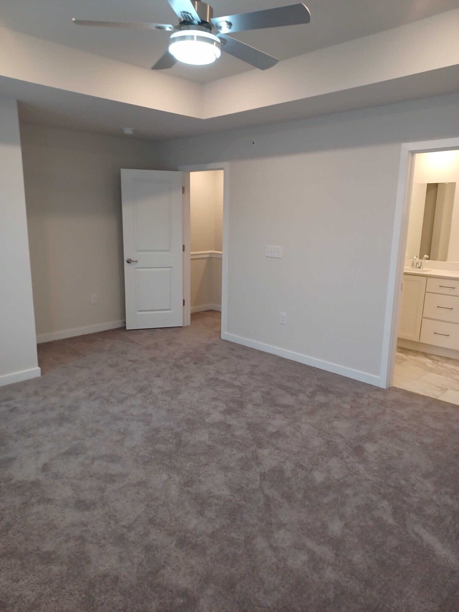 Building Photo - 4727 Franklin Cir