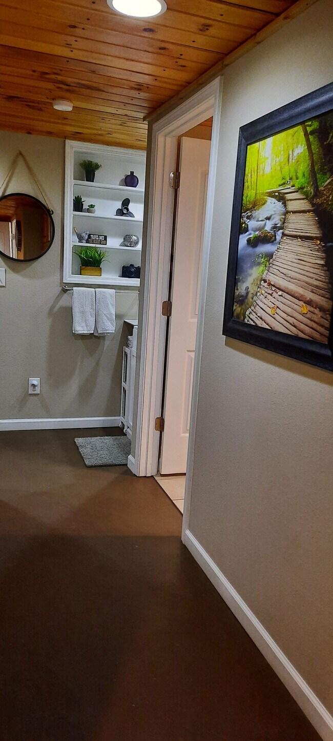 Building Photo - 487 Kentucky Ave