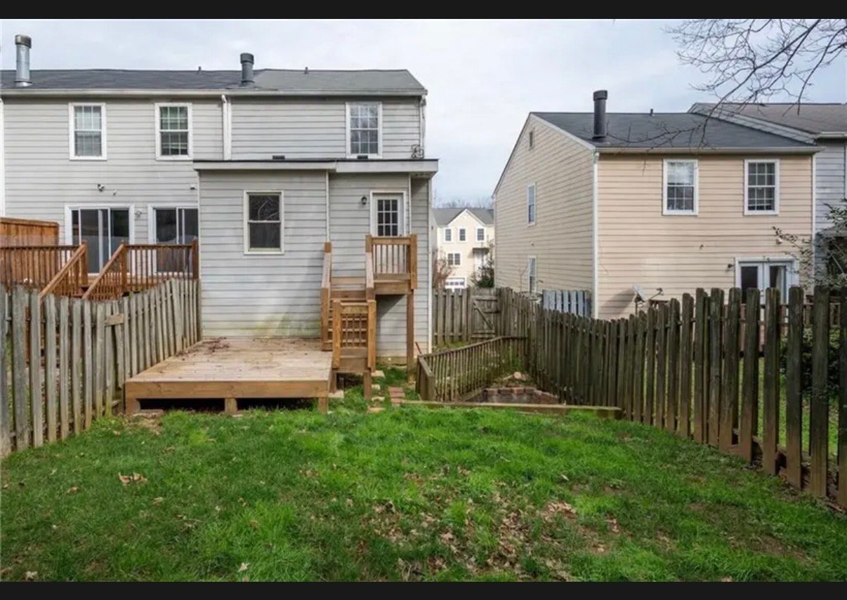 Building Photo - 3854 Meadow Creek Dr