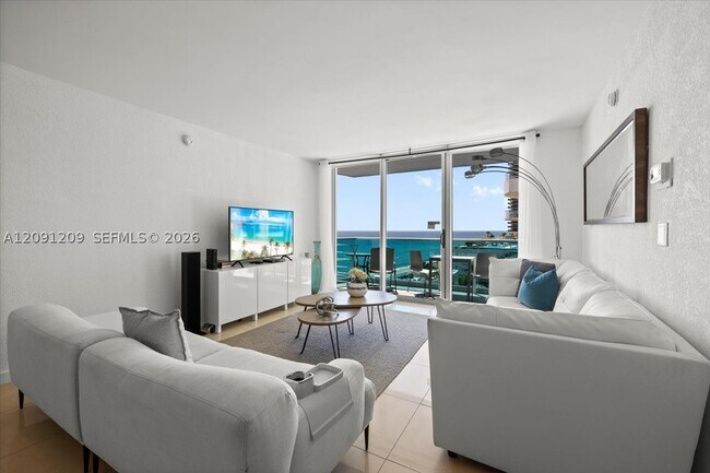 Building Photo - 4001 S Ocean Dr