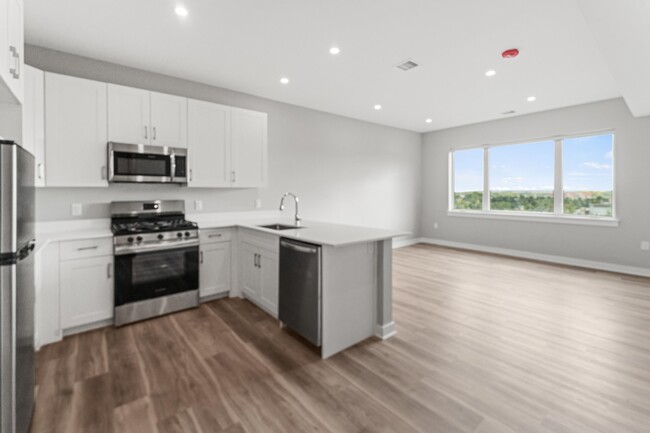 Building Photo - 475 Communipaw Ave