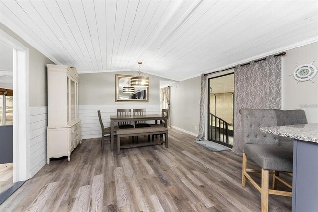 Building Photo - 15430 Olive Cir