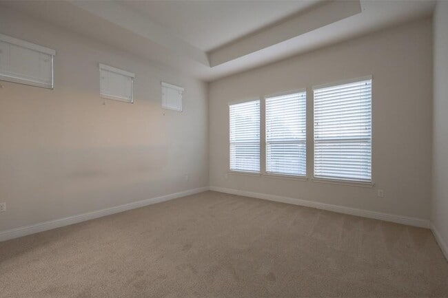 Building Photo - 14928 Iveans Way