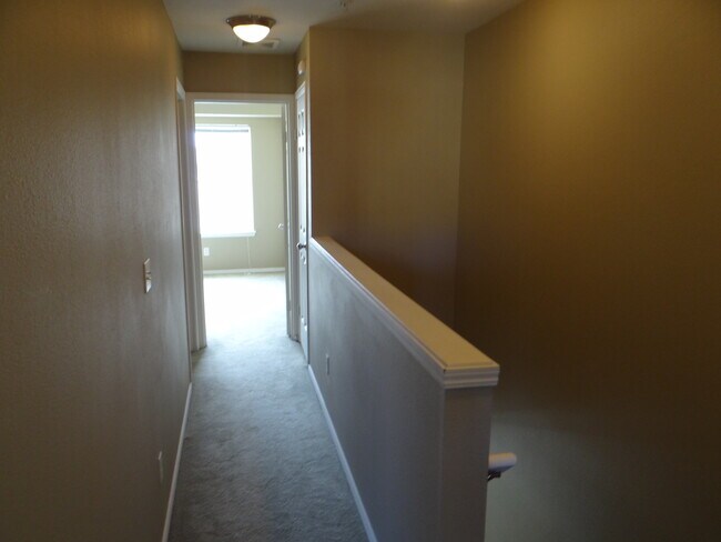 Building Photo - 714 SE Fairwinds Loop