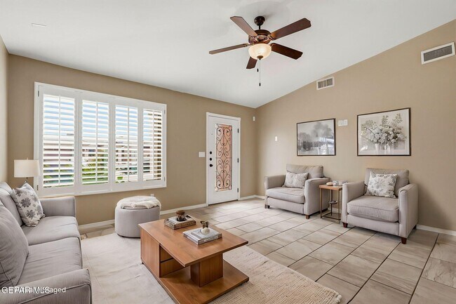 Building Photo - 14809 Tierra Crystal Ave