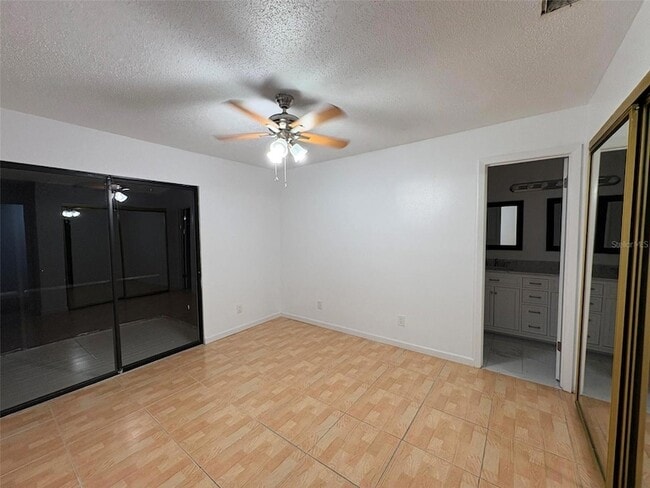 Building Photo - 1724 Foxhall Cir