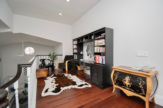 Building Photo - 22504 Esplanada Cir
