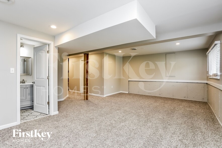 Building Photo - 855 Windemere Ave