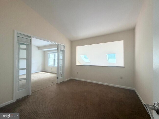 Building Photo - 7418 Crestberry Ln
