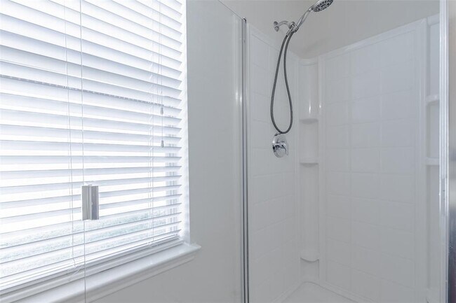 Building Photo - 10412 Colfax Dr