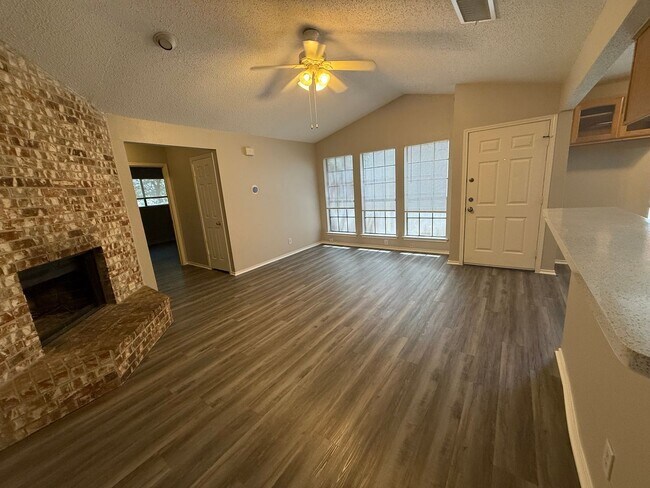 Building Photo - 9313 Kempler Dr