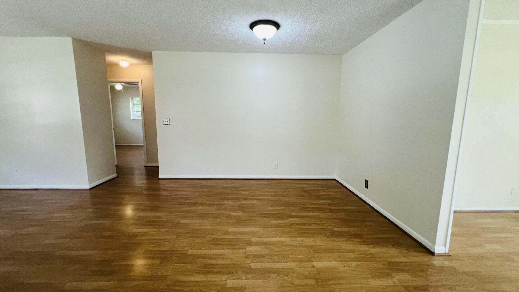 Building Photo - 6831 Eastview Dr