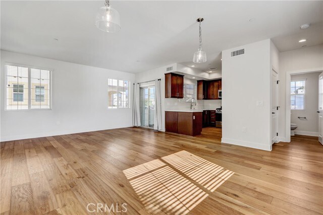 Building Photo - 2209 W 237th St