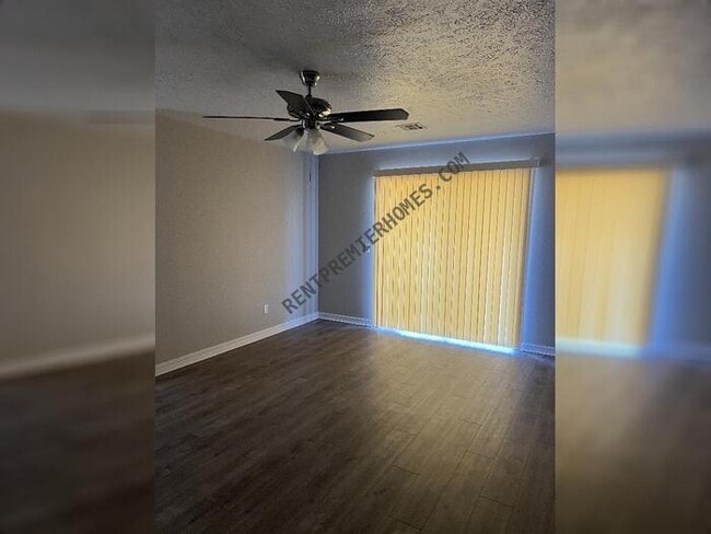 Building Photo - 4413 NW 12th St