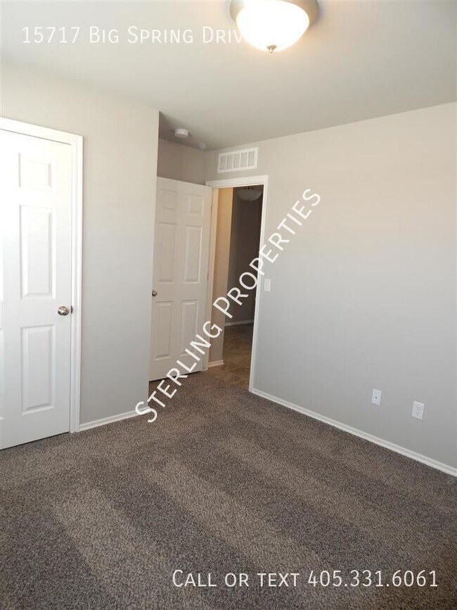 Building Photo - 15717 Big Spring Dr