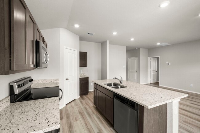 Building Photo - 212 Barton Crk