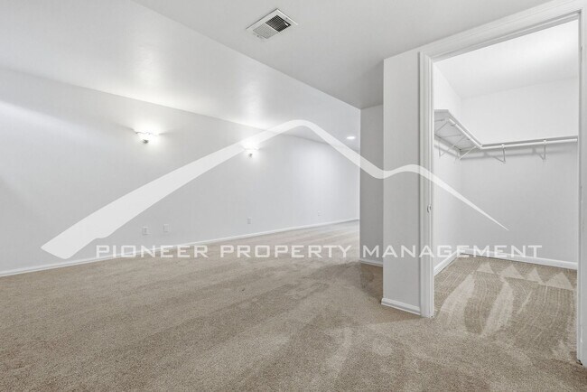 Building Photo - Beautiful Single Family Home Fenced in Yard and Central AC