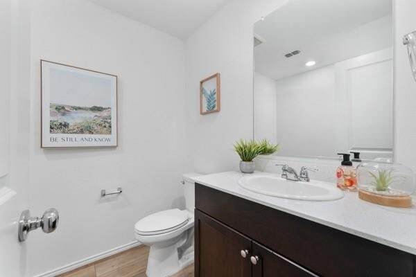 Building Photo - 1701 Madison Dr