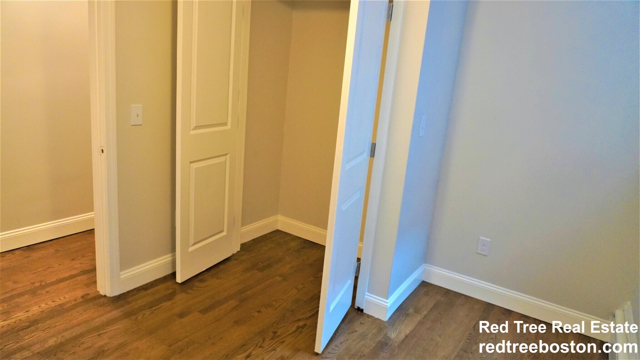 Building Photo - 1712 Beacon St