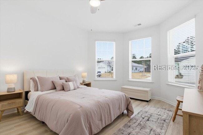 Building Photo - 855 Weekend Ave