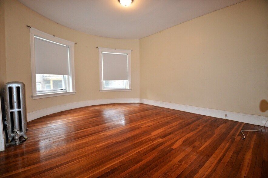 Building Photo - 141 Fuller St