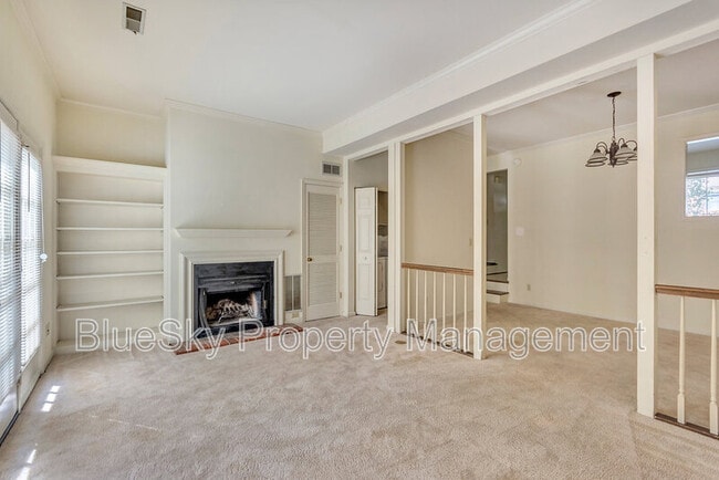 Building Photo - 1012 Huntwood Ln