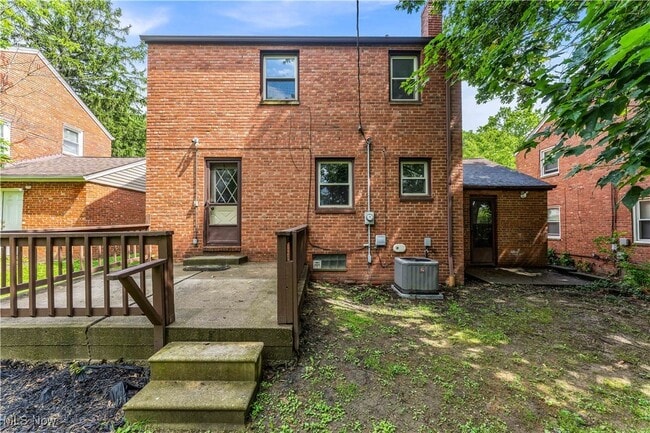 Building Photo - 24571 Hawthorne Dr